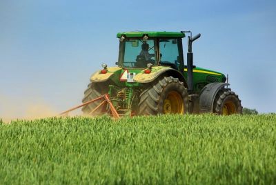 Conduzir e Operar com o Trator em Segurança